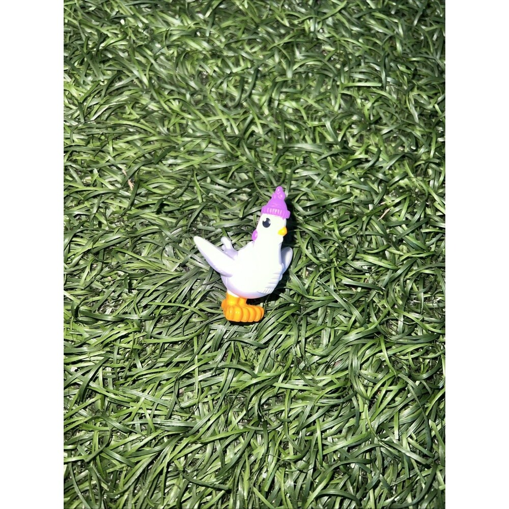 Paw Patrol Chickaletta Pet Chicken Figure Purple Hat Marshall Rescue 1.75"